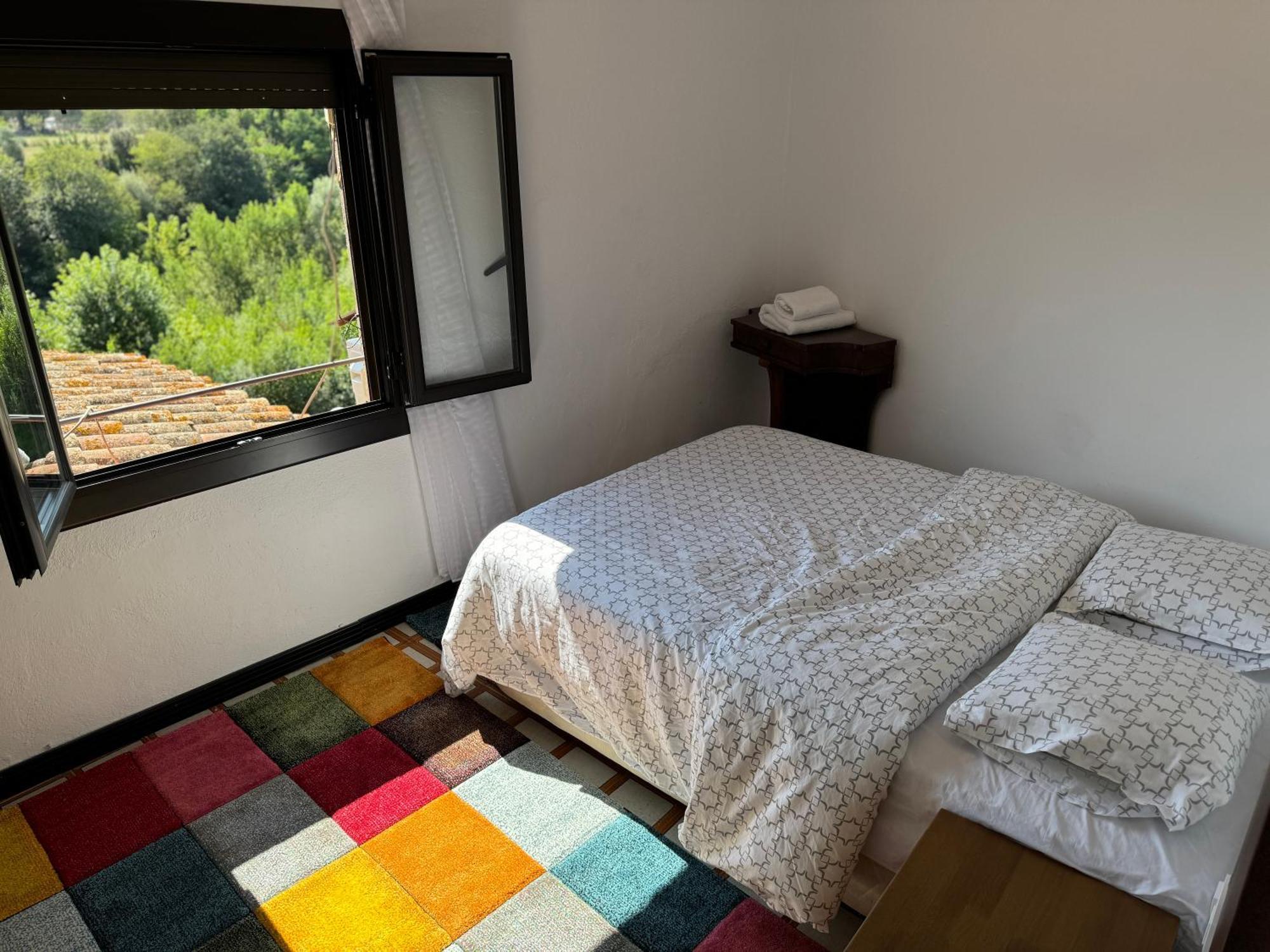 Besalu Pont Vell Apartment ภายนอก รูปภาพ